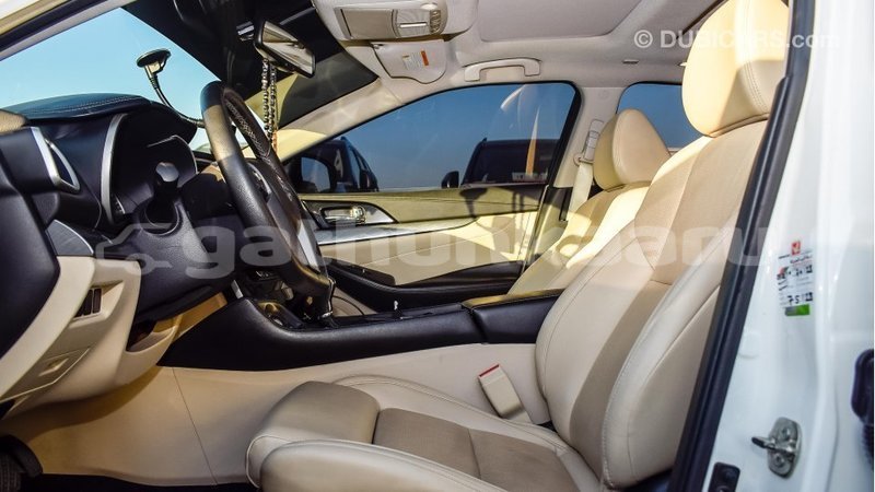 Big with watermark nissan maxima baa import dubai 1482