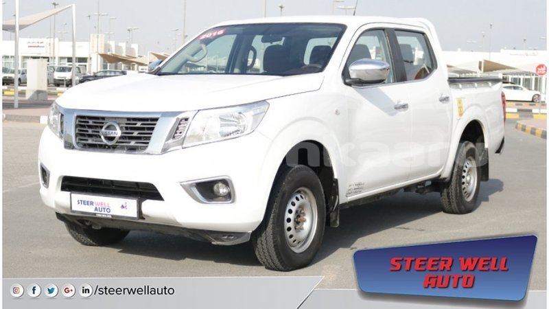 Big with watermark nissan navara baa import dubai 1494