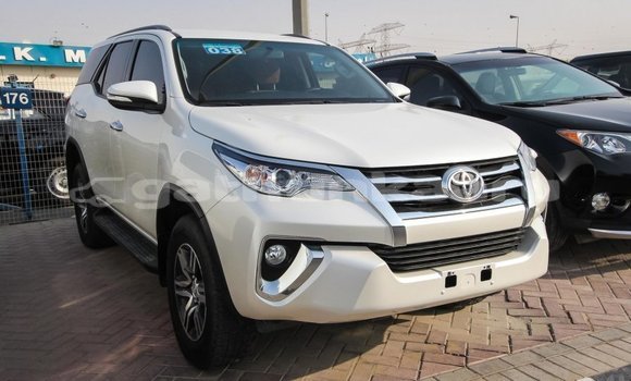 Buy Import Toyota Fortuner White Car in Import - Dubai in Baa Buy Import Toyota Fortuner White Car in Import - Dubai in Baa