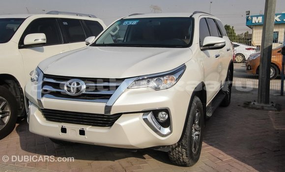 Buy Import Toyota Fortuner White Car in Import - Dubai in Baa Buy Import Toyota Fortuner White Car in Import - Dubai in Baa