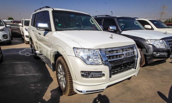 Buy Import Mitsubishi Pajero White Car in Import - Dubai in Baa Buy Import Mitsubishi Pajero White Car in Import - Dubai in Baa
