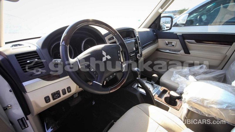 Big with watermark mitsubishi pajero baa import dubai 1527