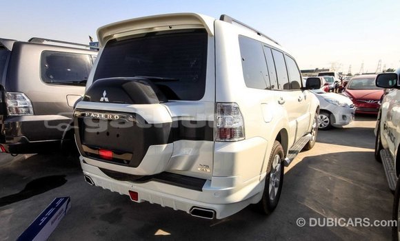Buy Import Mitsubishi Pajero White Car in Import - Dubai in Baa Buy Import Mitsubishi Pajero White Car in Import - Dubai in Baa