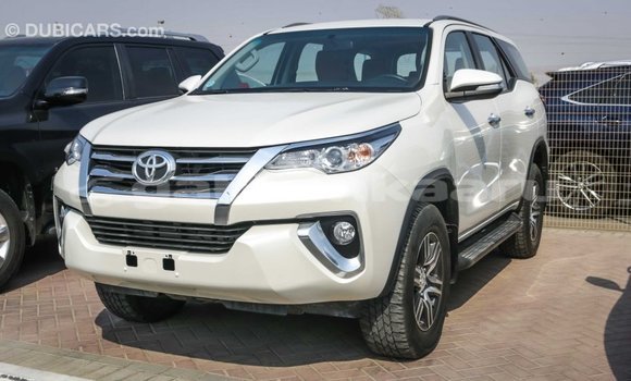 Buy Import Toyota Fortuner White Car in Import - Dubai in Baa Buy Import Toyota Fortuner White Car in Import - Dubai in Baa