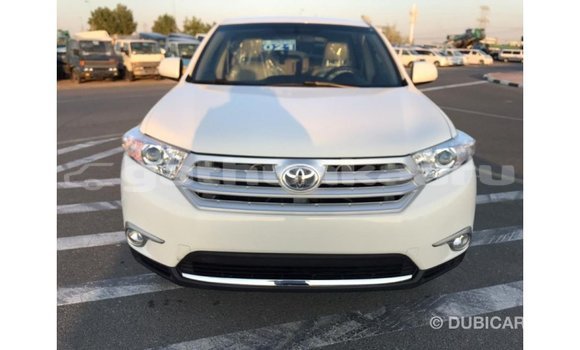 Buy Import Toyota Highlander White Car in Import - Dubai in Baa Buy Import Toyota Highlander White Car in Import - Dubai in Baa
