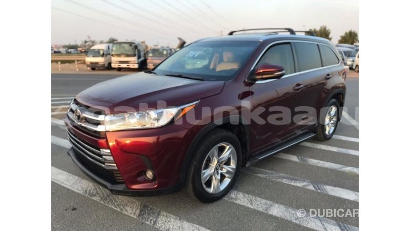 Big with watermark toyota highlander baa import dubai 1557