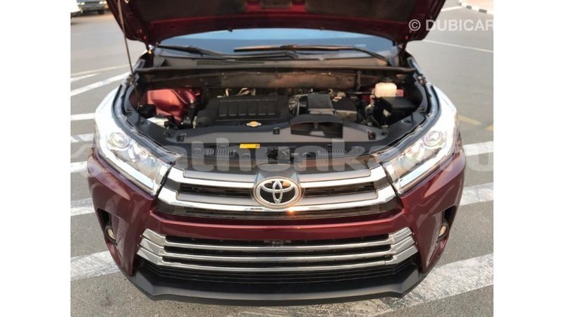 Big with watermark toyota highlander baa import dubai 1557