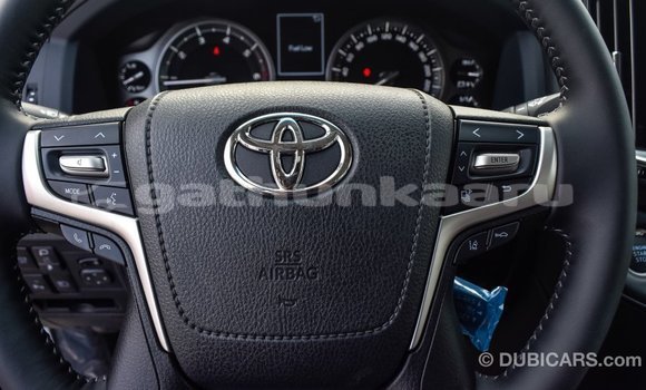 Buy Import Toyota Land Cruiser White Car in Import - Dubai in Baa Buy Import Toyota Land Cruiser White Car in Import - Dubai in Baa