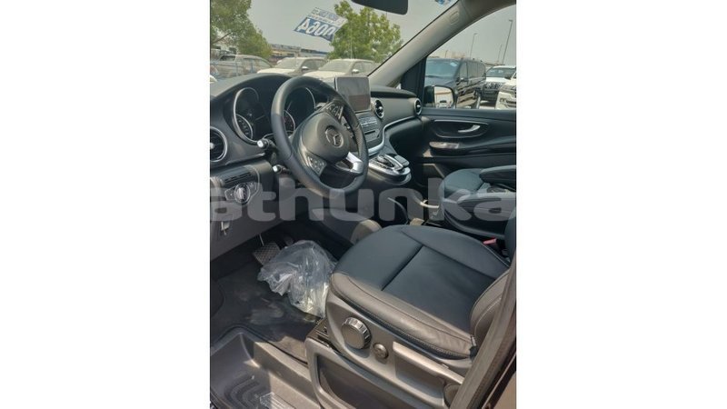 Big with watermark mercedes benz 250 baa import dubai 1564