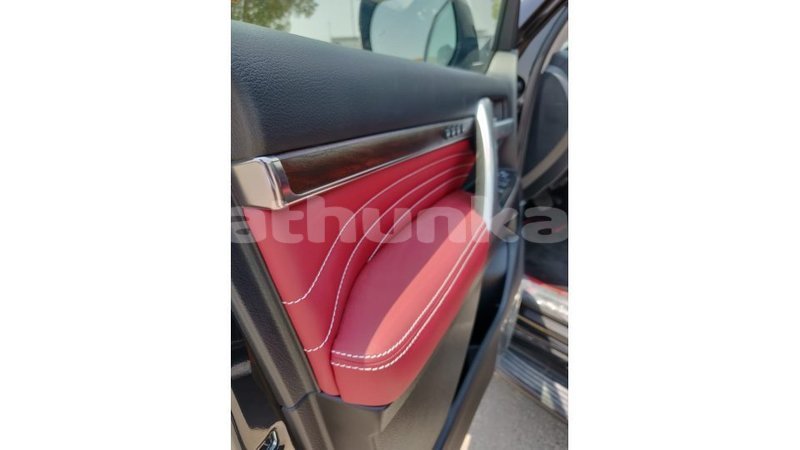 Big with watermark toyota land cruiser baa import dubai 1565