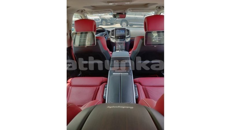 Big with watermark toyota land cruiser baa import dubai 1565