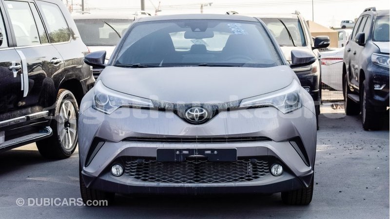Big with watermark toyota c hr baa import dubai 1579