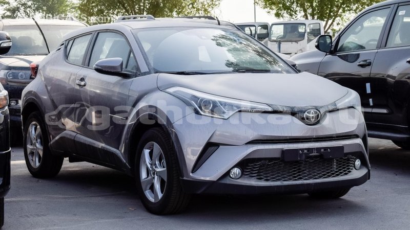 Big with watermark toyota c hr baa import dubai 1579