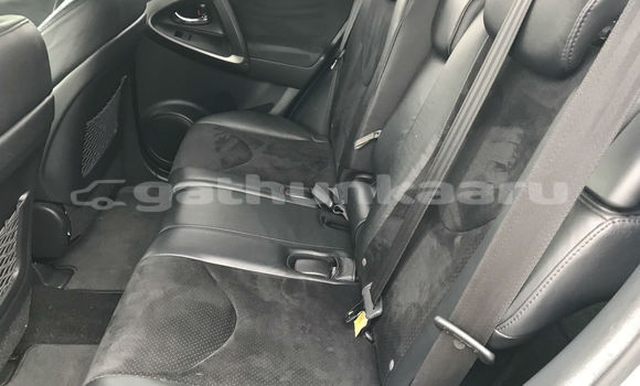 Buy Used Toyota RAV4 Silver Car in Badidhoo in Dhaal Buy Used Toyota RAV4 Silver Car in Badidhoo in Dhaal