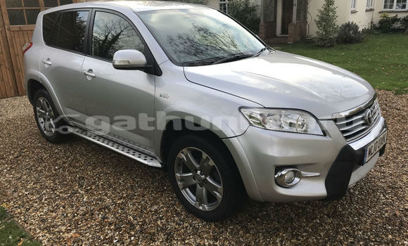 Buy Used Toyota RAV4 Silver Car in Badidhoo in Dhaal Buy Used Toyota RAV4 Silver Car in Badidhoo in Dhaal