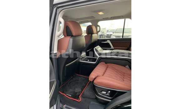 Buy Import Toyota Land Cruiser Black Car in Import - Dubai in Baa Buy Import Toyota Land Cruiser Black Car in Import - Dubai in Baa