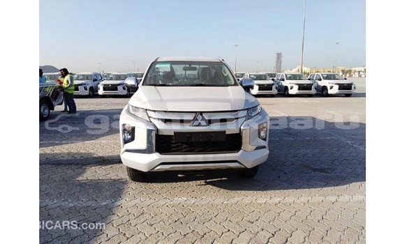 Buy Import Mitsubishi L200 White Car in Import - Dubai in Baa Buy Import Mitsubishi L200 White Car in Import - Dubai in Baa