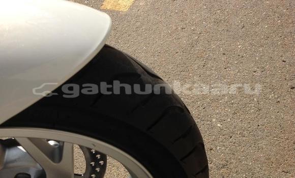Buy New Suzuki Burgman White Bike in Agolhitheemu in Raa