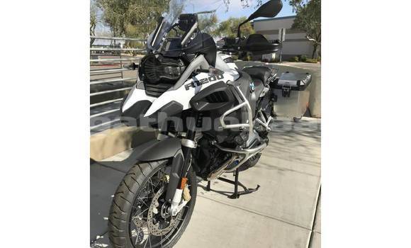 Buy Used BMW R1200GS Adventure Black Bike in Maabaidhoo in Laam Buy Used BMW R1200GS Adventure Black Bike in Maabaidhoo in Laam