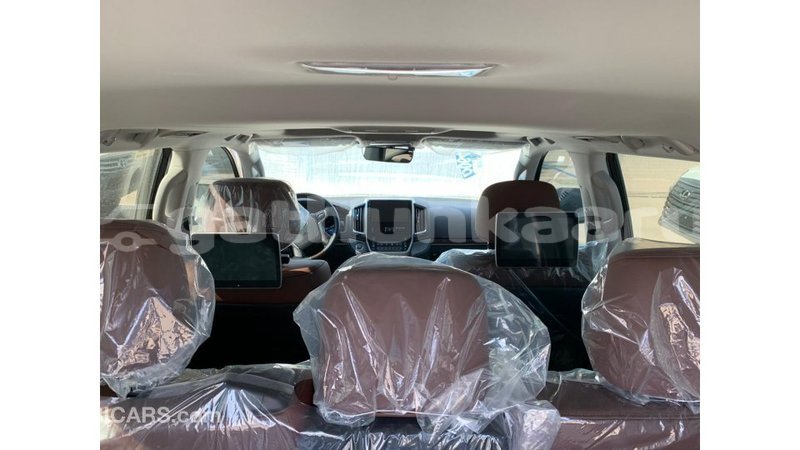 Big with watermark toyota land cruiser baa import dubai 1598