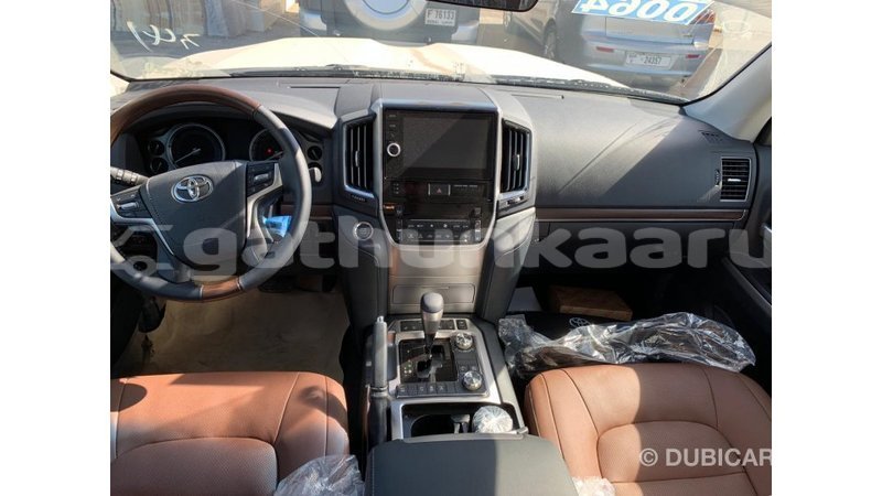 Big with watermark toyota land cruiser baa import dubai 1598