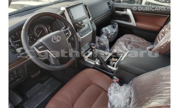 Buy Import Toyota Land Cruiser White Car in Import - Dubai in Baa Buy Import Toyota Land Cruiser White Car in Import - Dubai in Baa