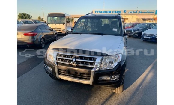 Buy Import Mitsubishi Pajero Black Car in Import - Dubai in Baa Buy Import Mitsubishi Pajero Black Car in Import - Dubai in Baa