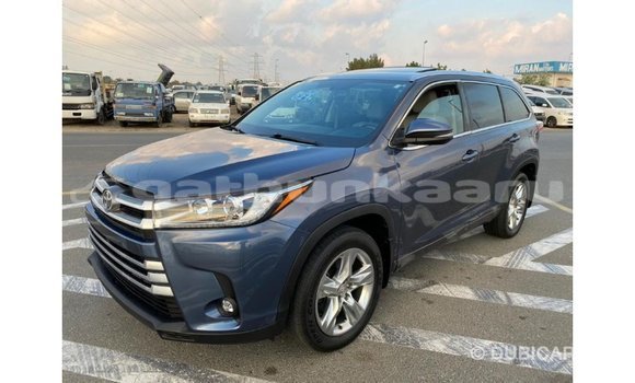 Buy Import Toyota Highlander Blue Car in Import - Dubai in Baa Buy Import Toyota Highlander Blue Car in Import - Dubai in Baa