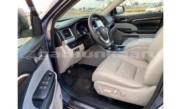Buy Import Toyota Highlander Blue Car in Import - Dubai in Baa Buy Import Toyota Highlander Blue Car in Import - Dubai in Baa