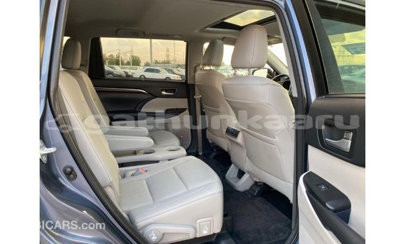 Buy Import Toyota Highlander Blue Car in Import - Dubai in Baa Buy Import Toyota Highlander Blue Car in Import - Dubai in Baa