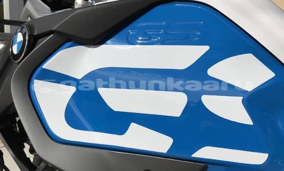 Buy Used BMW R1200GS Adventure Black Bike in Maabaidhoo in Laam Buy Used BMW R1200GS Adventure Black Bike in Maabaidhoo in Laam