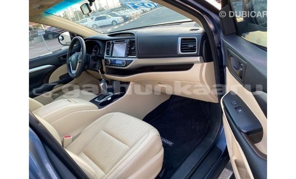 Buy Import Toyota Highlander Blue Car in Import - Dubai in Baa Buy Import Toyota Highlander Blue Car in Import - Dubai in Baa