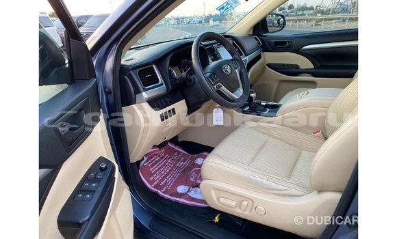 Buy Import Toyota Highlander Blue Car in Import - Dubai in Baa Buy Import Toyota Highlander Blue Car in Import - Dubai in Baa