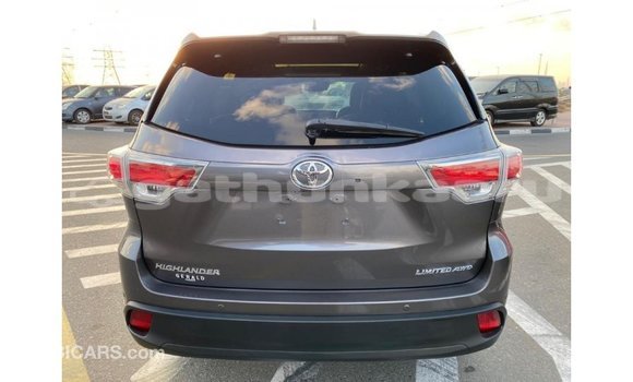 Buy Import Toyota Highlander Other Car in Import - Dubai in Baa Buy Import Toyota Highlander Other Car in Import - Dubai in Baa