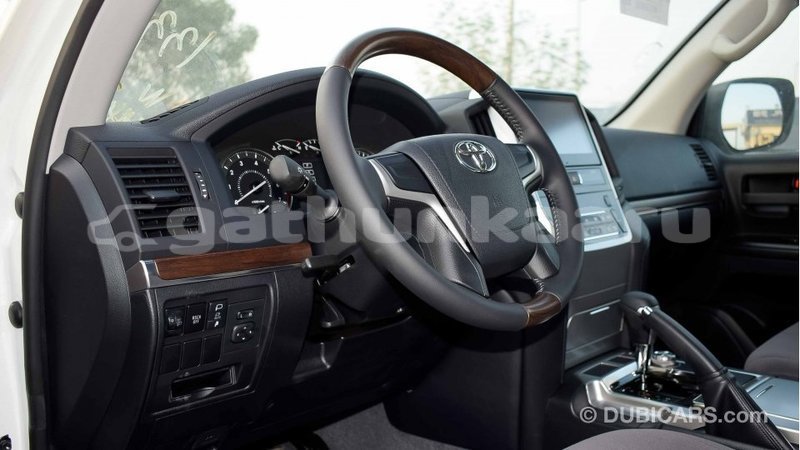 Big with watermark toyota land cruiser baa import dubai 1624