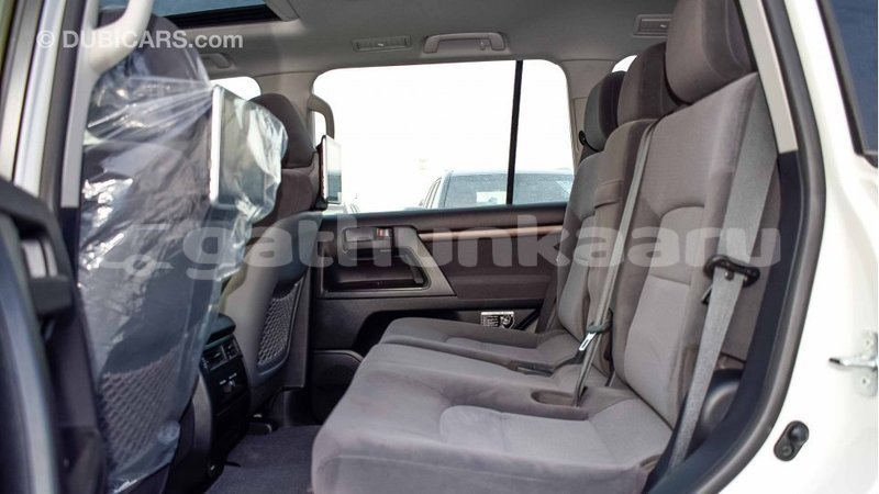 Big with watermark toyota land cruiser baa import dubai 1624