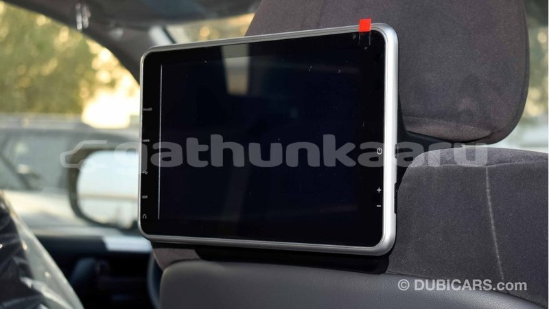 Big with watermark toyota land cruiser baa import dubai 1624