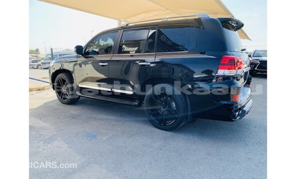 Buy Import Toyota Land Cruiser Black Car in Import - Dubai in Baa Buy Import Toyota Land Cruiser Black Car in Import - Dubai in Baa