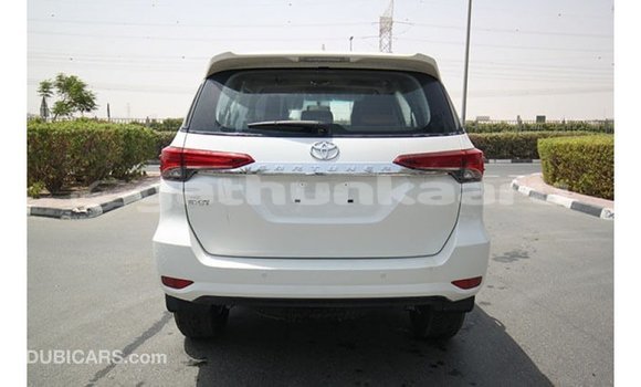 Buy Import Toyota Fortuner White Car in Import - Dubai in Baa Buy Import Toyota Fortuner White Car in Import - Dubai in Baa