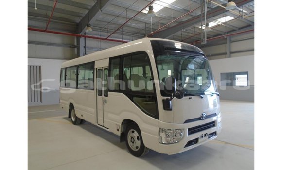 Buy Import Abarth 595 White Car in Import - Dubai in Baa