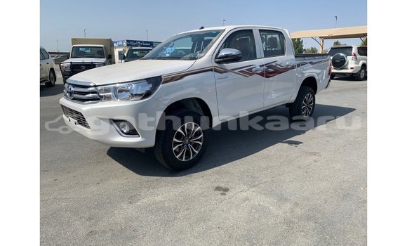 Buy Import Toyota Hilux White Car in Import - Dubai in Baa Buy Import Toyota Hilux White Car in Import - Dubai in Baa
