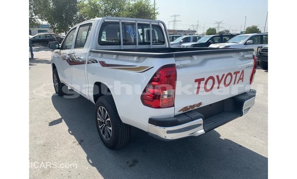 Buy Import Toyota Hilux White Car in Import - Dubai in Baa Buy Import Toyota Hilux White Car in Import - Dubai in Baa