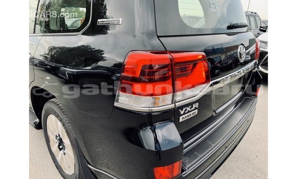 Buy Import Toyota Land Cruiser Black Car in Import - Dubai in Baa Buy Import Toyota Land Cruiser Black Car in Import - Dubai in Baa