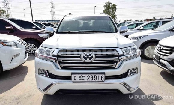 Buy Import Toyota Land Cruiser White Car in Import - Dubai in Baa Buy Import Toyota Land Cruiser White Car in Import - Dubai in Baa