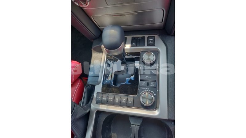 Big with watermark toyota land cruiser baa import dubai 1662