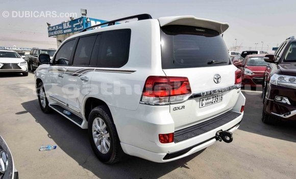 Buy Import Toyota Land Cruiser White Car in Import - Dubai in Baa Buy Import Toyota Land Cruiser White Car in Import - Dubai in Baa