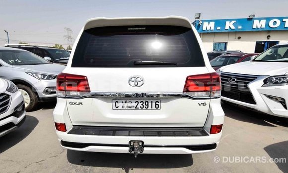 Buy Import Toyota Land Cruiser White Car in Import - Dubai in Baa Buy Import Toyota Land Cruiser White Car in Import - Dubai in Baa