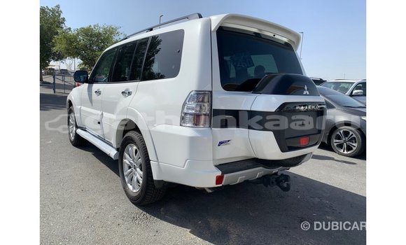 Buy Import Mitsubishi Pajero White Car in Import - Dubai in Baa Buy Import Mitsubishi Pajero White Car in Import - Dubai in Baa