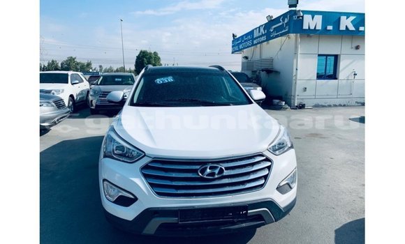 Buy Import Hyundai Santa Fe White Car in Import - Dubai in Baa Buy Import Hyundai Santa Fe White Car in Import - Dubai in Baa