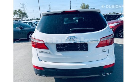 Buy Import Hyundai Santa Fe White Car in Import - Dubai in Baa Buy Import Hyundai Santa Fe White Car in Import - Dubai in Baa